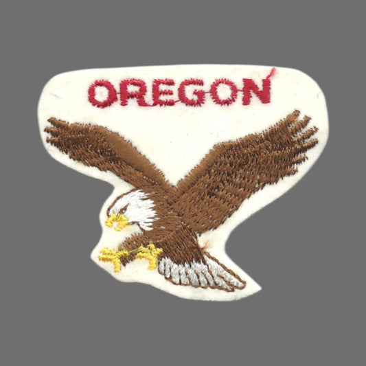 OREGON Eagle on White Souvenir Embroidered Patch Vintage SEW ON - OR-51-39