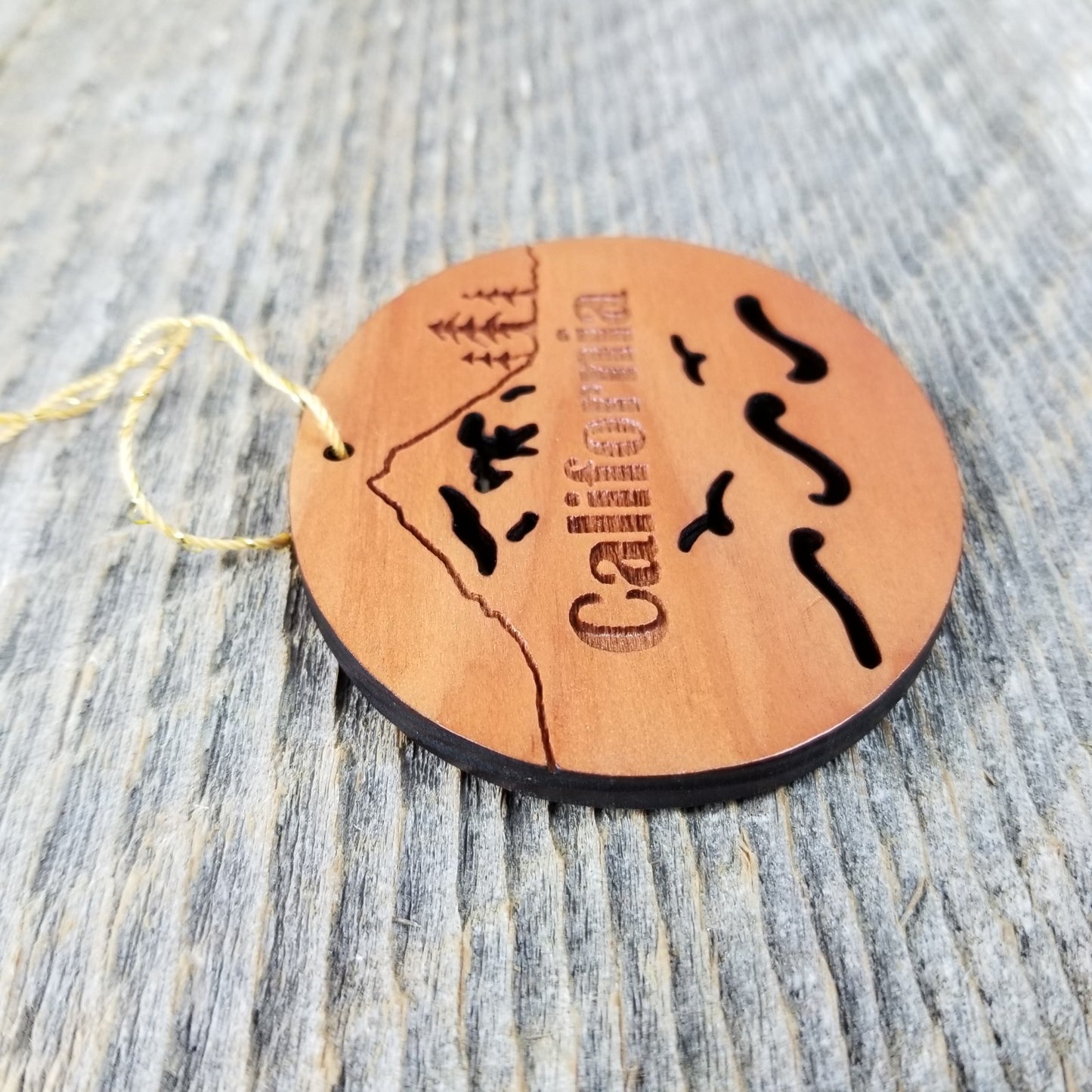 California Christmas Ornament Oval Wood Souvenir -15001