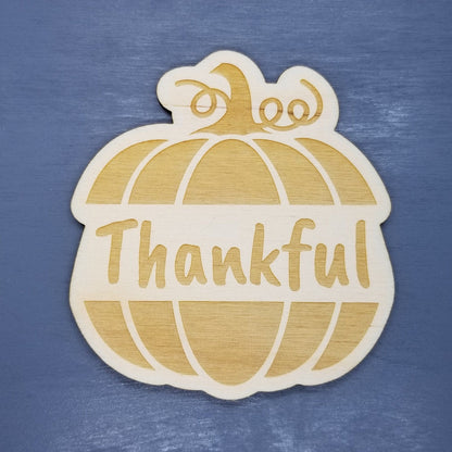 Thanksgiving Place Card Set of 4 - Thanksgiving Place Setting - Thanksgiving Table Decor - Thankful Pumpkin Place Holder