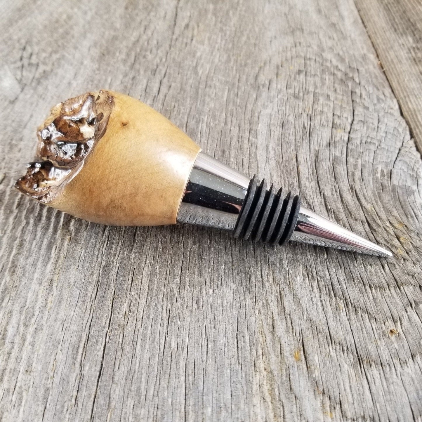 Wine Stopper Maple Live Edge - Rustic - Engagement Gift - Wedding Gift Wedding Favor #301