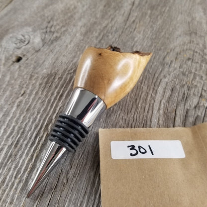 Wine Stopper Maple Live Edge - Rustic - Engagement Gift - Wedding Gift Wedding Favor #301